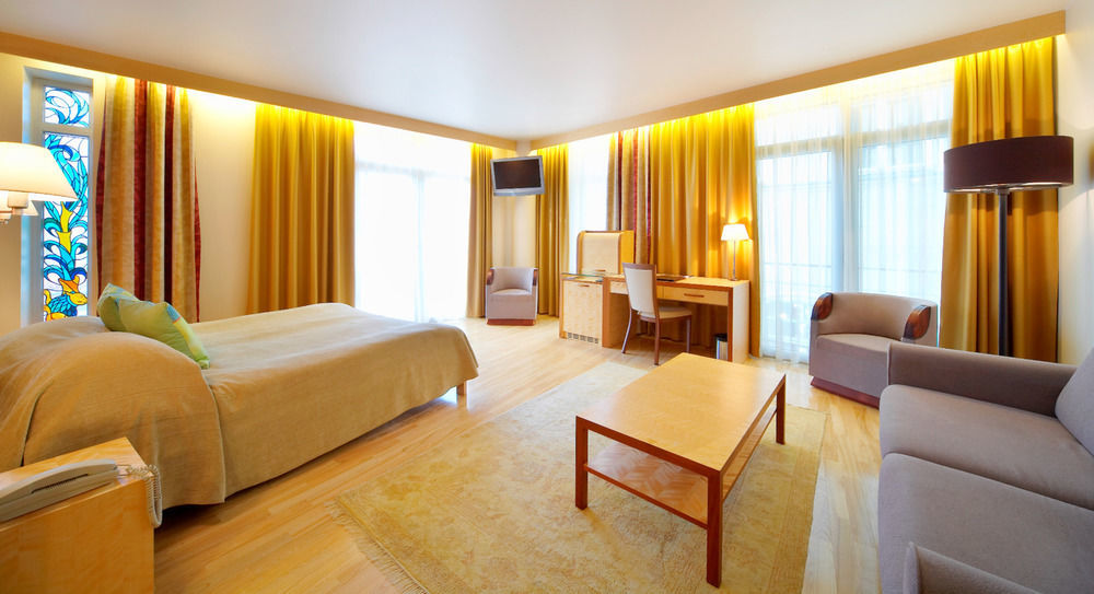 Royal Square Hotel & Suites Riga Room photo